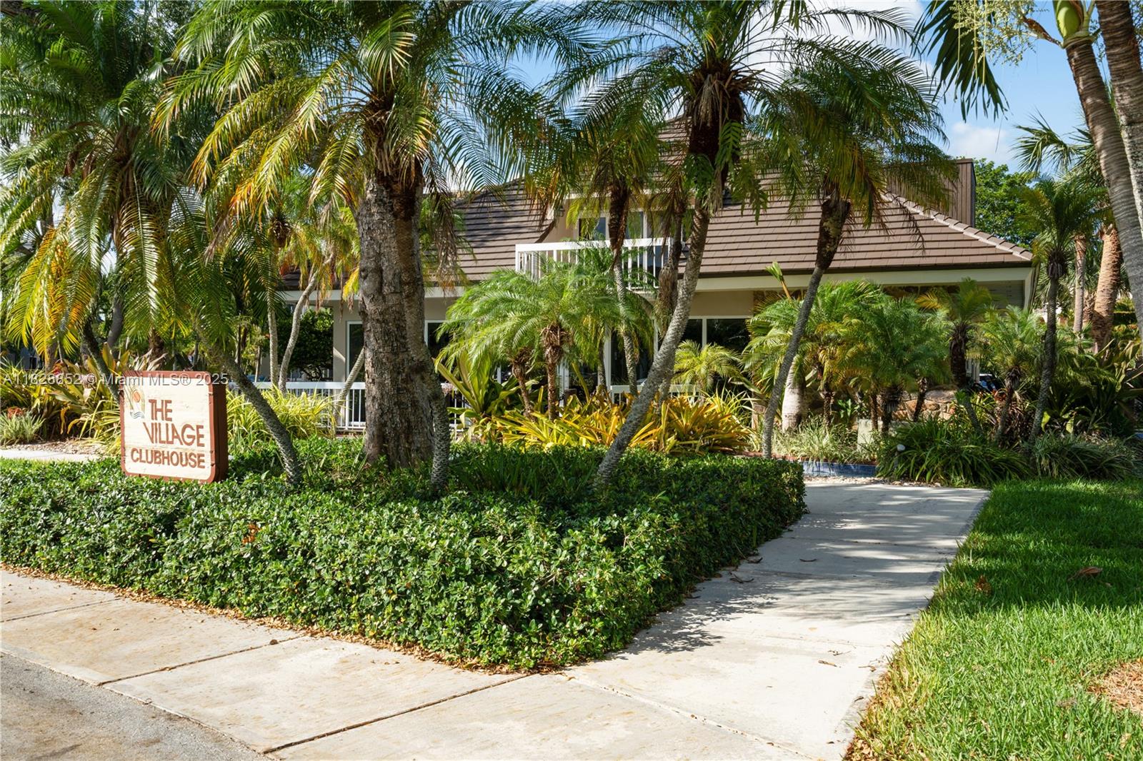 7850 Camino Real # 218, Miami FL 33143