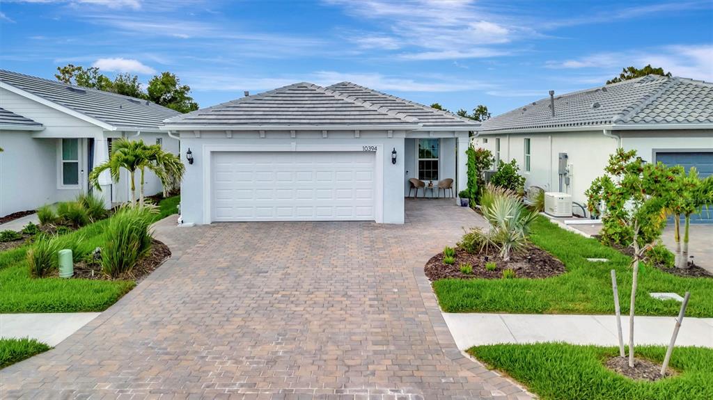 10394 ABACO FALLS DRIVE