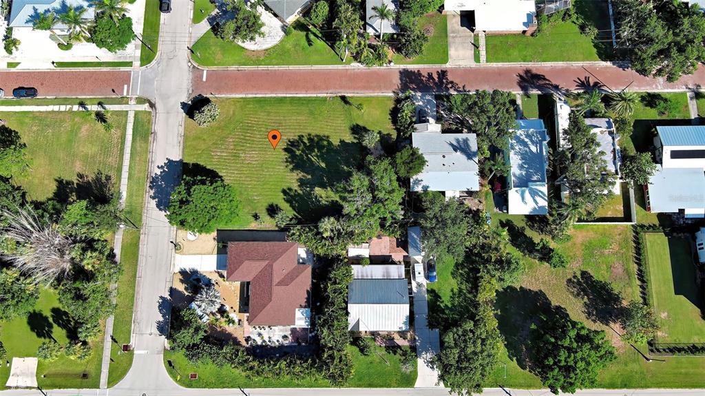 527 PALM AVENUE, PUNTA GORDA, FL — photo 5 of 13