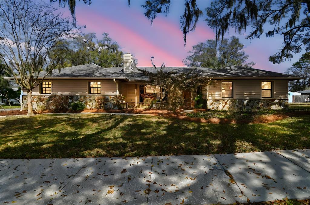 1509 TEAKWOOD DRIVE
