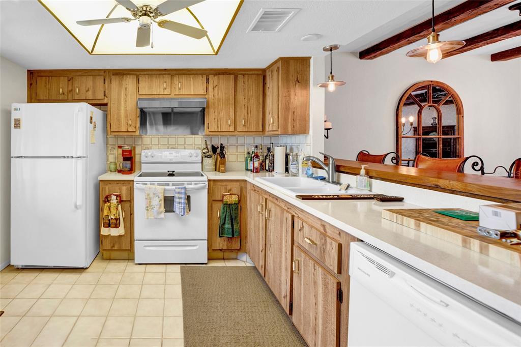 2465 NORTHSIDE DRIVE UNIT 1808, CLEARWATER, FL — photo 4 of 30