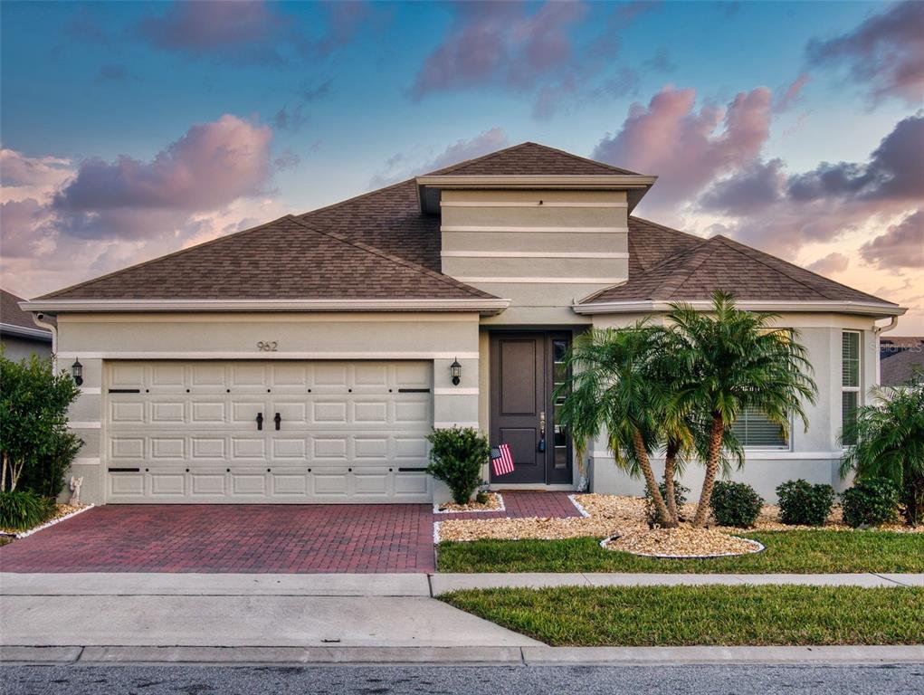 962 COMPASS LANDING DRIVE, ORANGE CITY, FL — photo 2 of 30