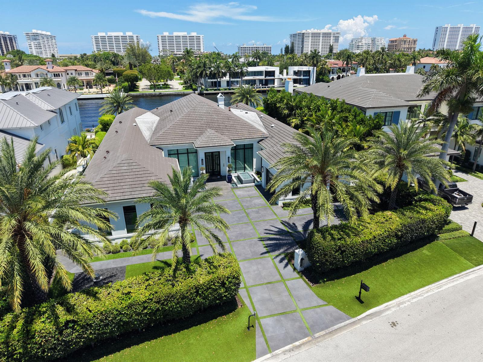 1992 Royal Palm Way, Boca Raton FL 33432