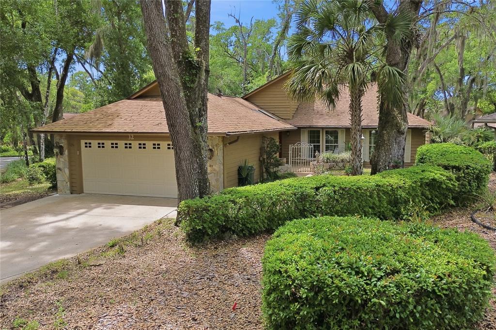32 RAMBLEWOOD TRAIL