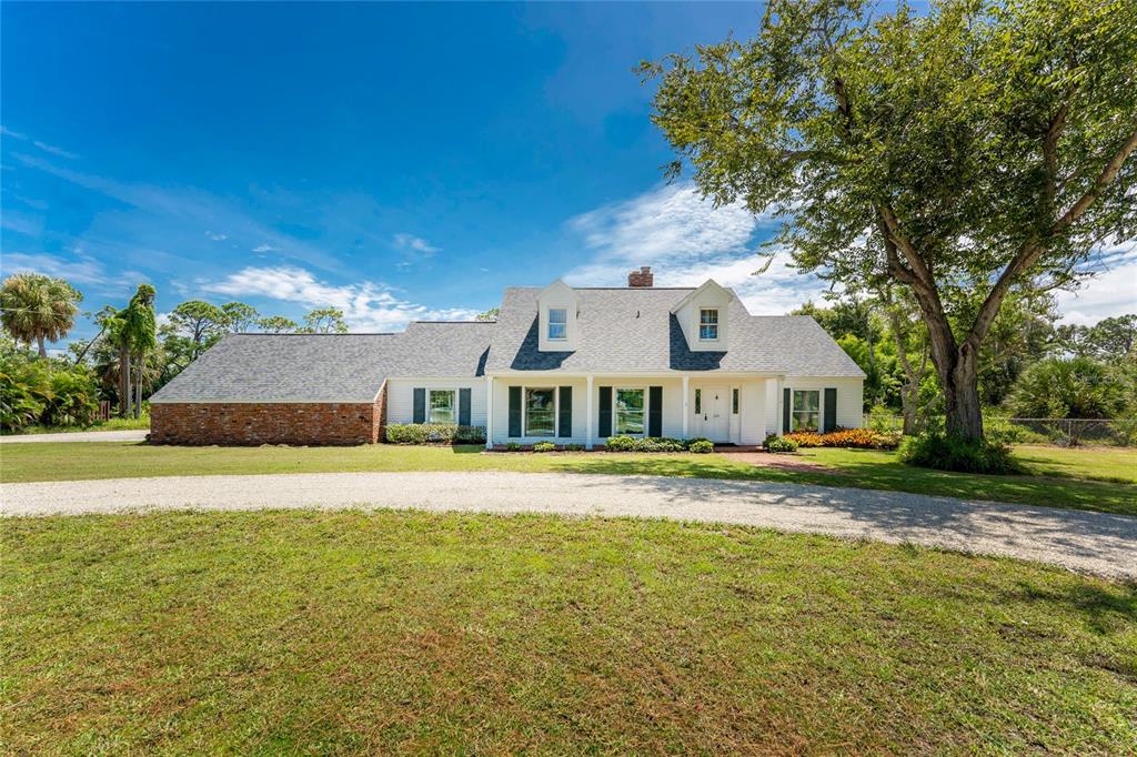 1120 LARCHMONT DRIVE