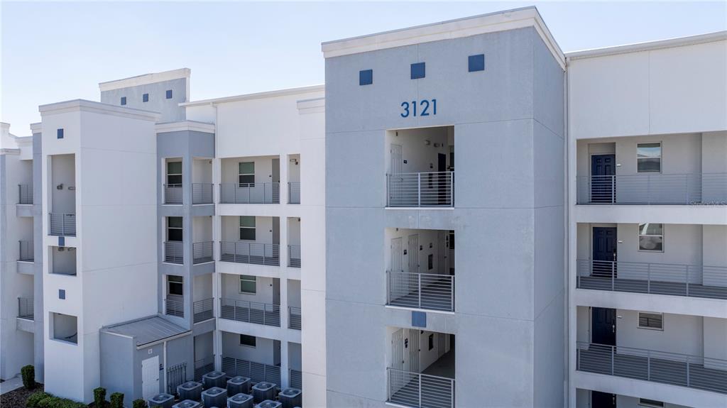 3121 PARADOX CIRCLE UNIT 303