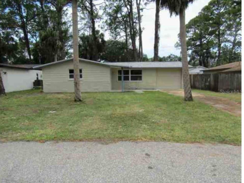 7215 PINEWOOD DRIVE
