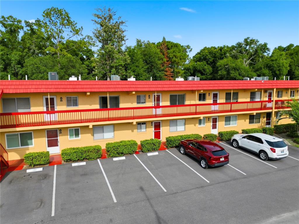 400 EL CAMINO DRIVE UNIT 202