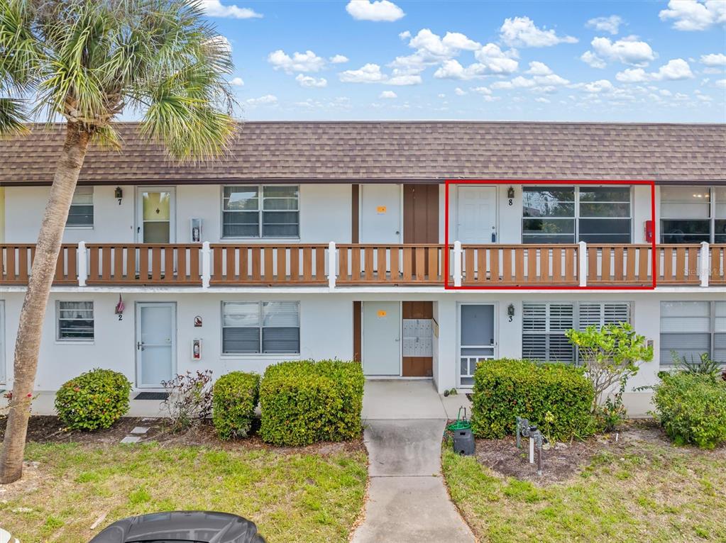 2 QUAILS RUN BOULEVARD UNIT 8, ENGLEWOOD, FL — photo 2 of 30