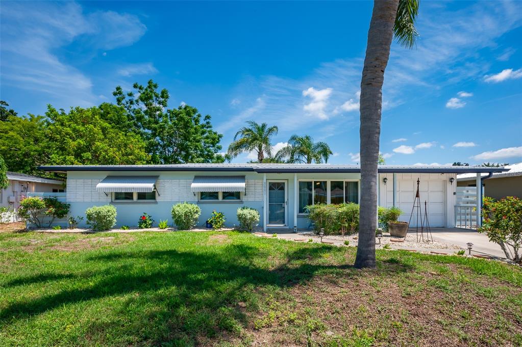 3801 HELENE STREET, SARASOTA, FL — photo 2 of 30