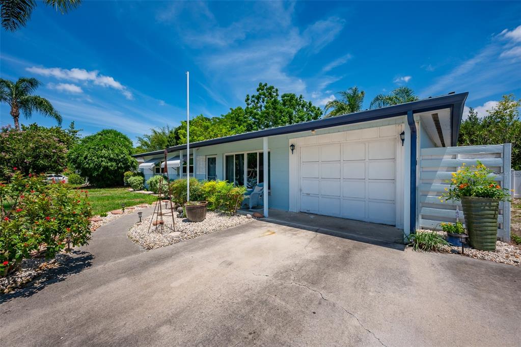 3801 HELENE STREET, SARASOTA, FL — photo 5 of 30