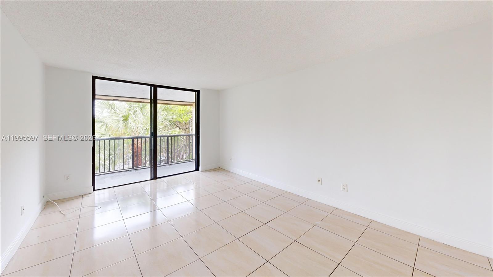 14201 N Kendall Dr # 401D, Miami FL 33186