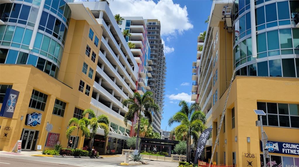 1120 E KENNEDY BOULEVARD UNIT 1217