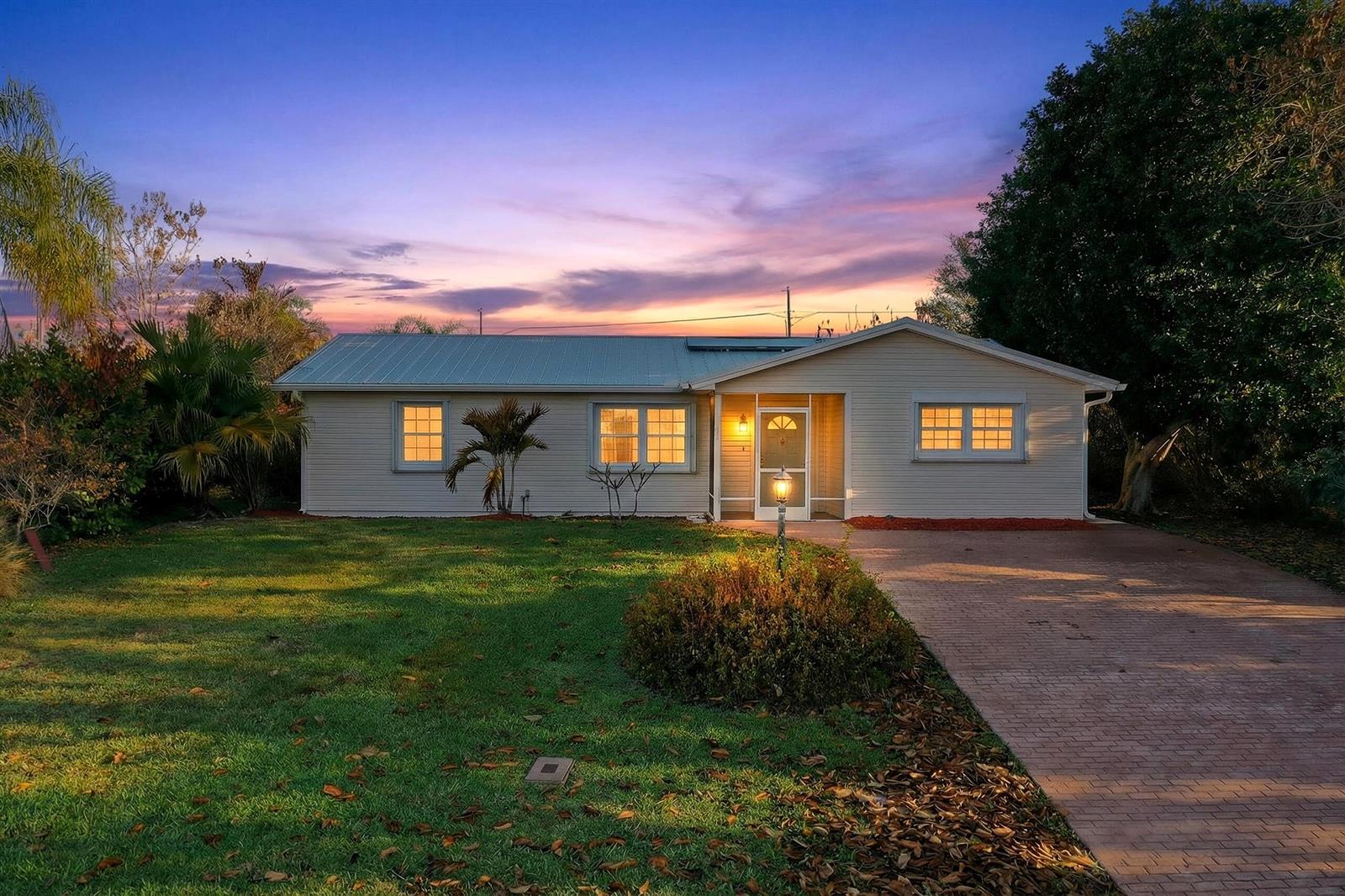 2315 NE 19th Court, Jensen Beach FL 34957