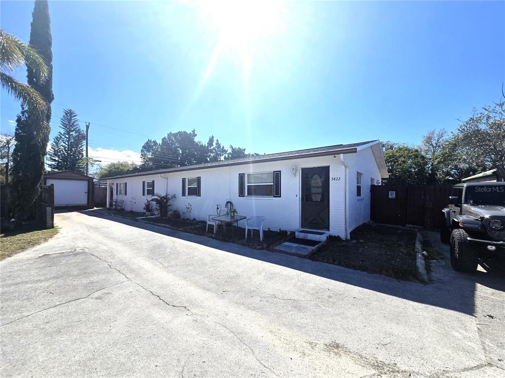 5422 AMY LANE