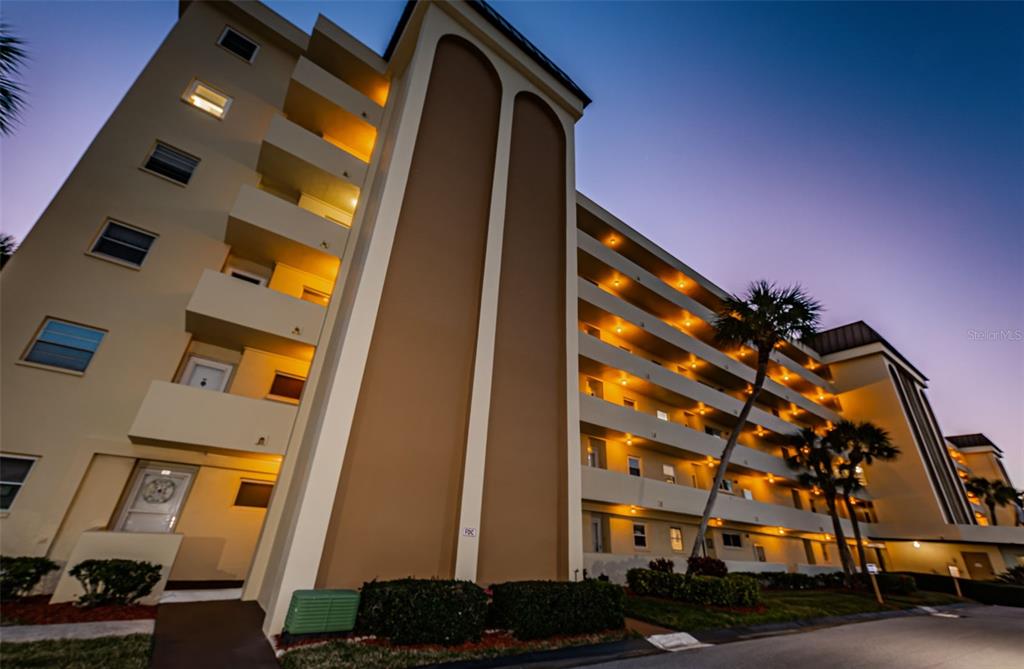 4650 COVE CIRCLE UNIT 406