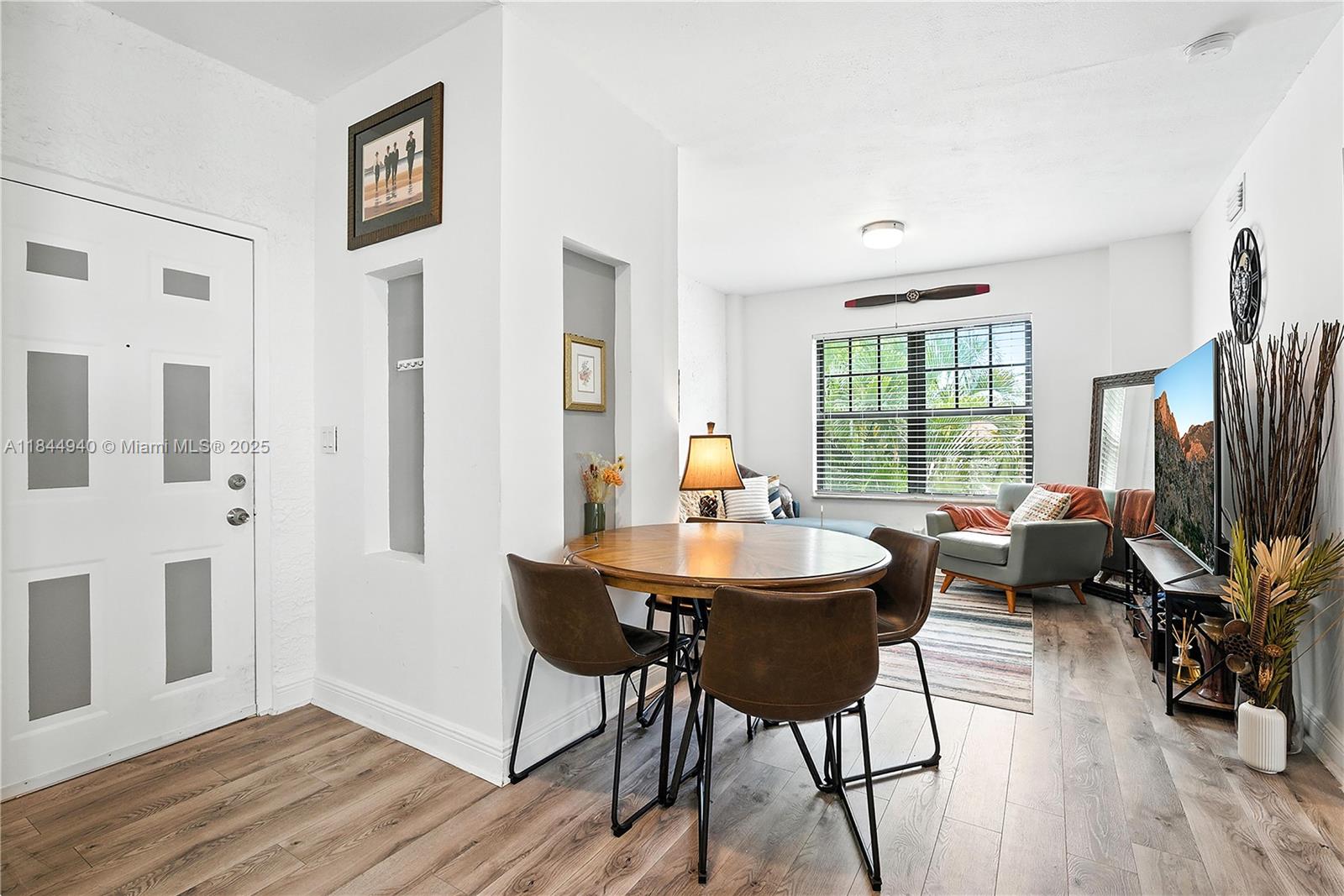 934 Michigan Ave # 209, Miami Beach FL 33139