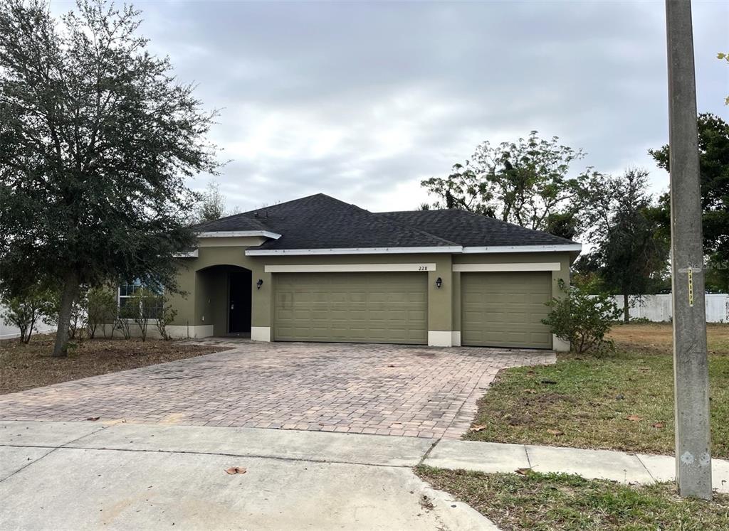 228 WHISPERING PINES WAY
