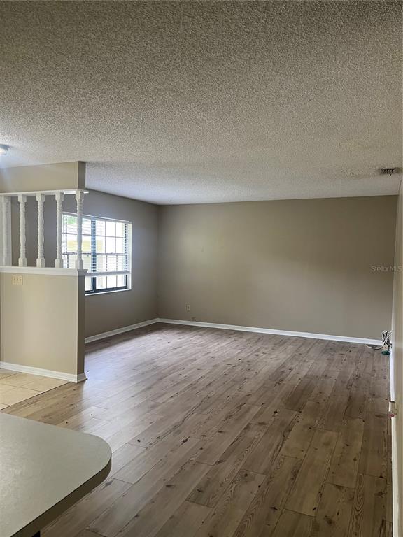 1506 E 1ST AVENUE, MOUNT DORA, FL — photo 2 of 7