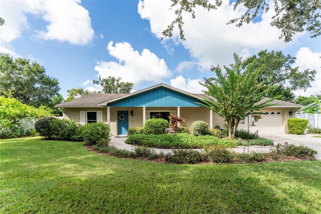 1510 LORETTA COURT