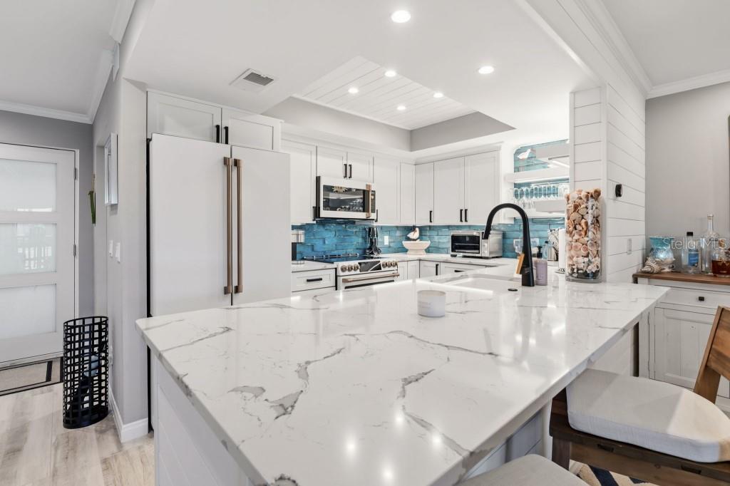 2055 GULF OF MEXICO DRIVE UNIT G2-213