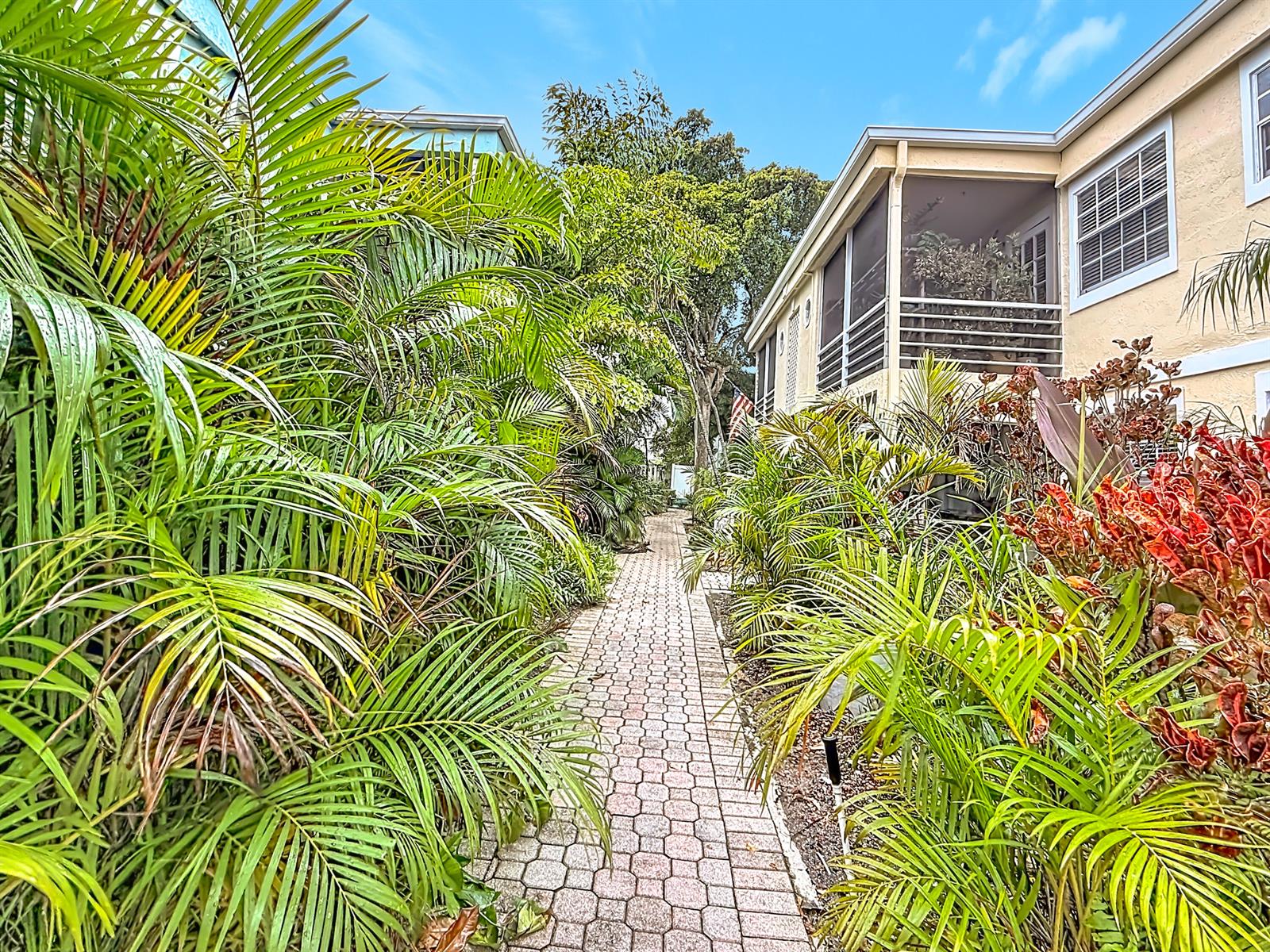 305 SE 11th Avenue # D, Pompano Beach FL 33060