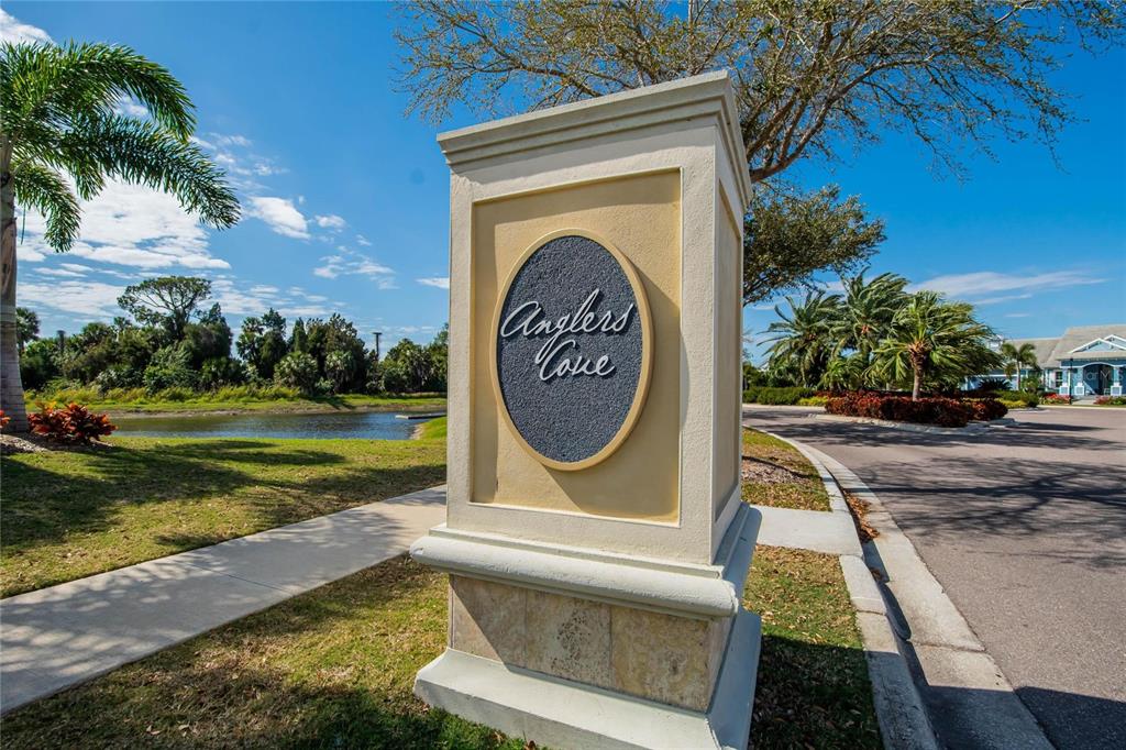 717 MANNS HARBOR DRIVE, APOLLO BEACH, FL — photo 4 of 30