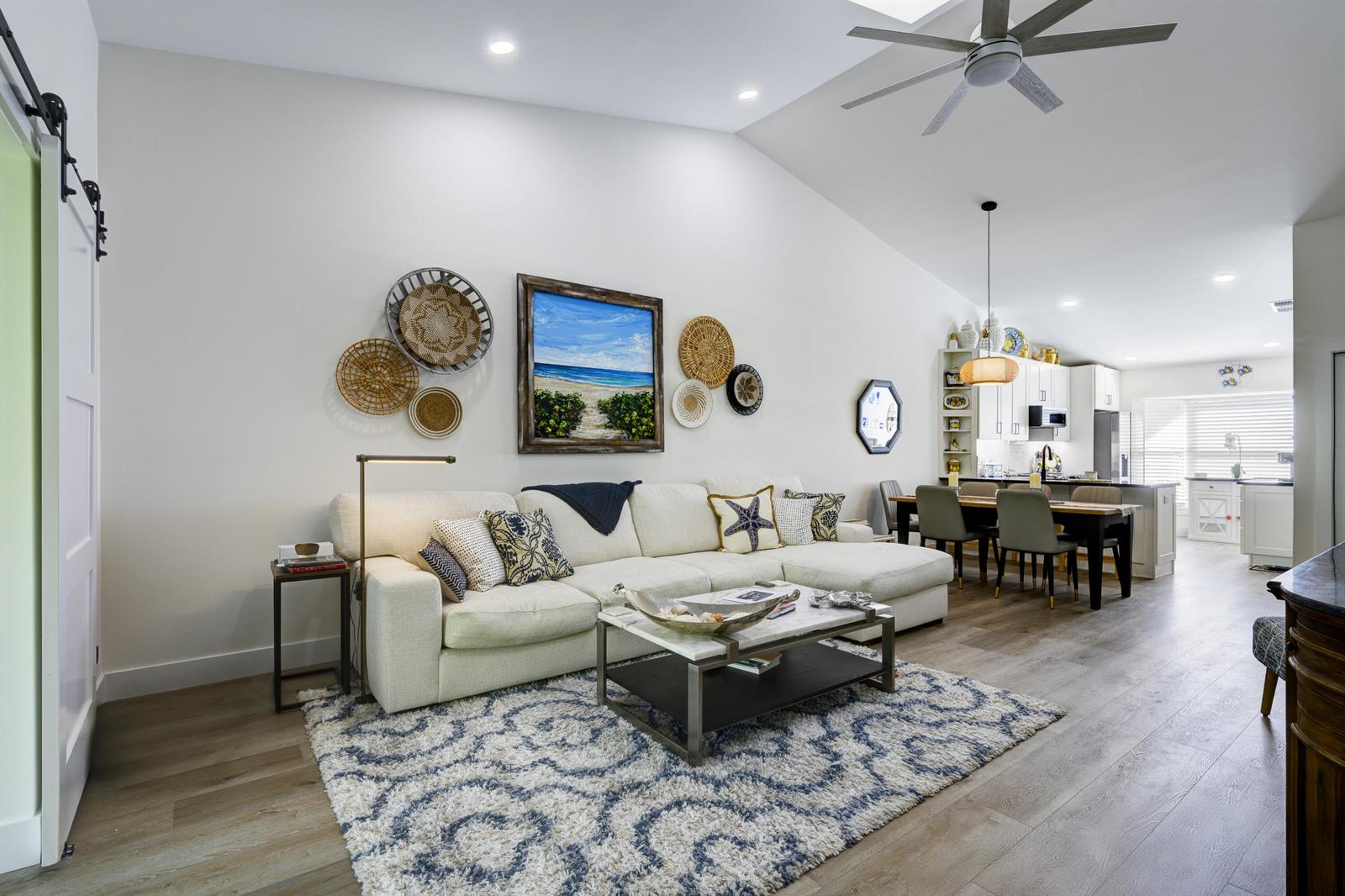 10976 SE Sea Pines Circle, Hobe Sound FL 33455