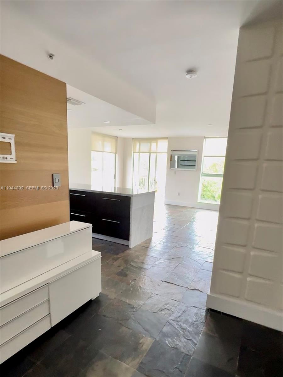 16590 NE 26th Ave # 402, North Miami Beach FL 33160