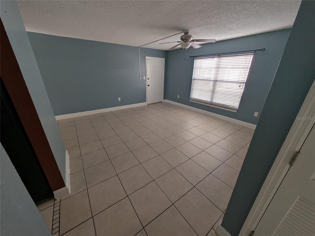 2564 SE 15TH AVENUE UNIT E, OCALA, FL — photo 4 of 25