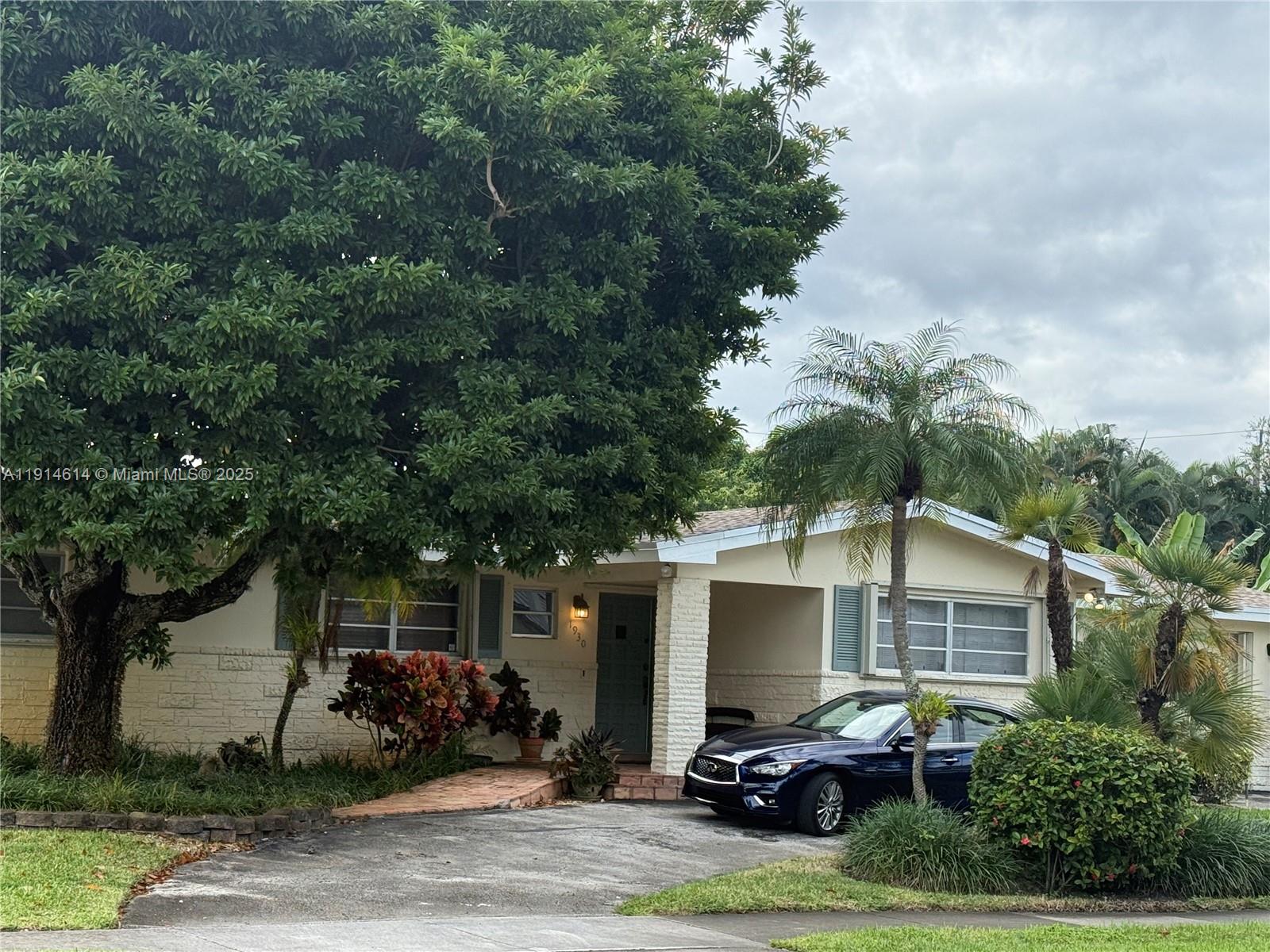 1930 NE 197th Ter, Miami FL 33179
