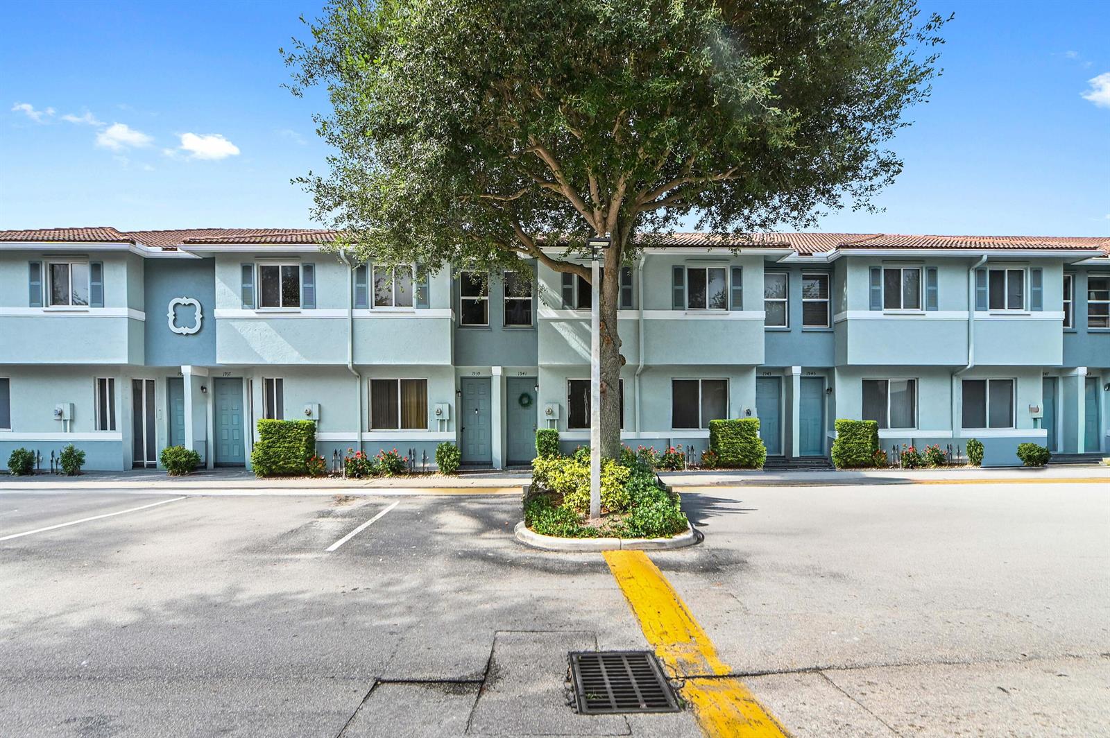 1941 Gardenia Court, Riviera Beach FL 33404
