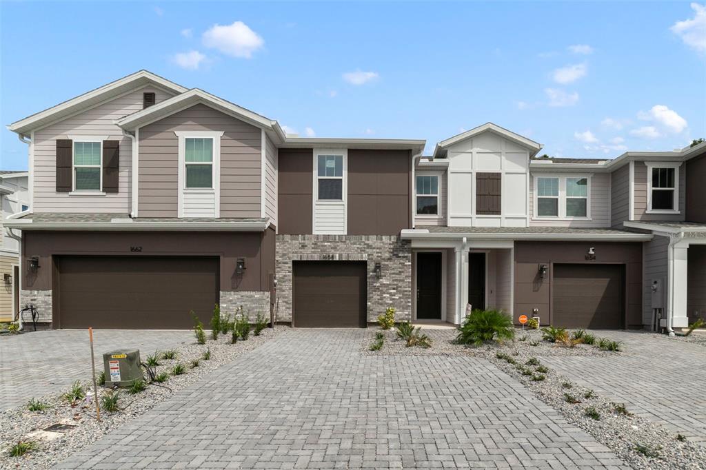 1658 GREENLEAF WOODS COVE
