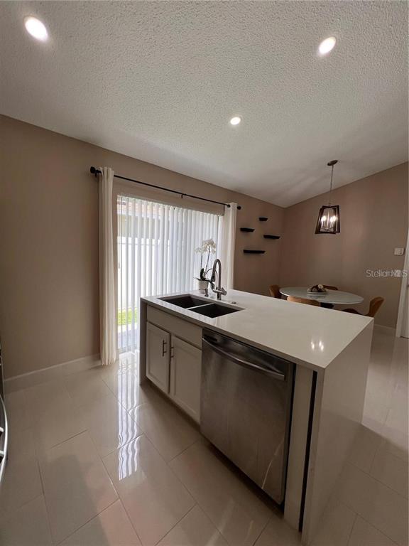 30225 DOUBLE DRIVE, WESLEY CHAPEL, FL — photo 5 of 24