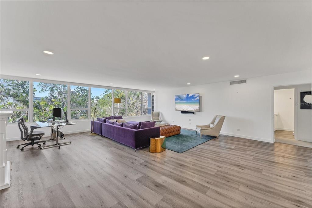 100 SANDS POINT ROAD UNIT 323, LONGBOAT KEY, FL — photo 5 of 29