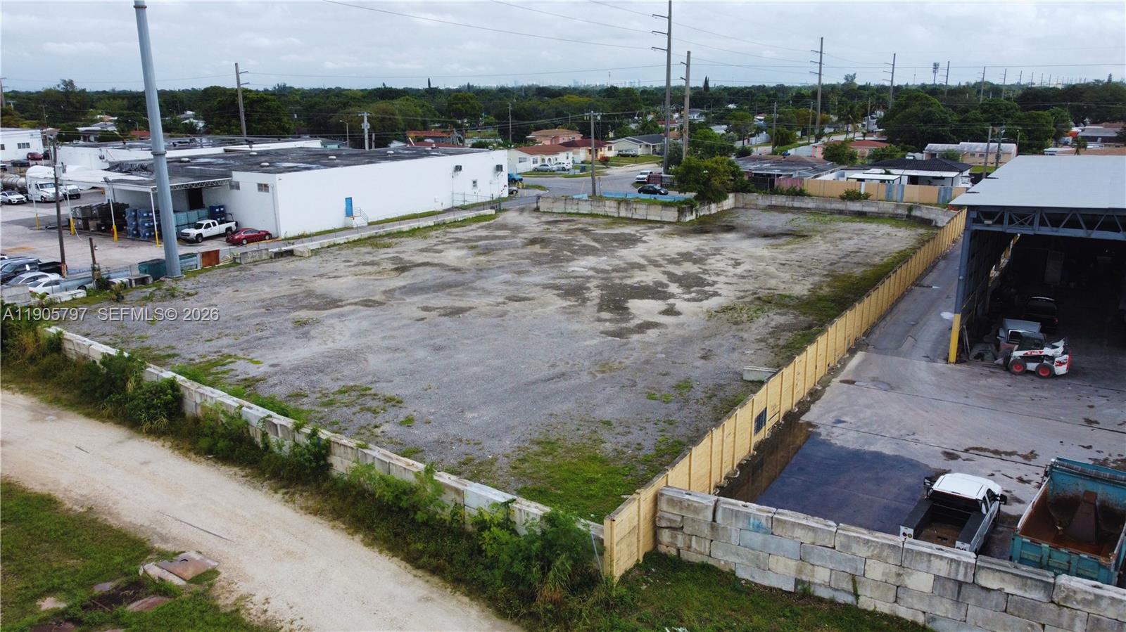 8650 NW 36 Ave, Miami FL 33147