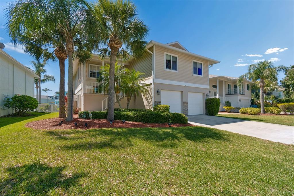 6211 BAYSIDE DRIVE
