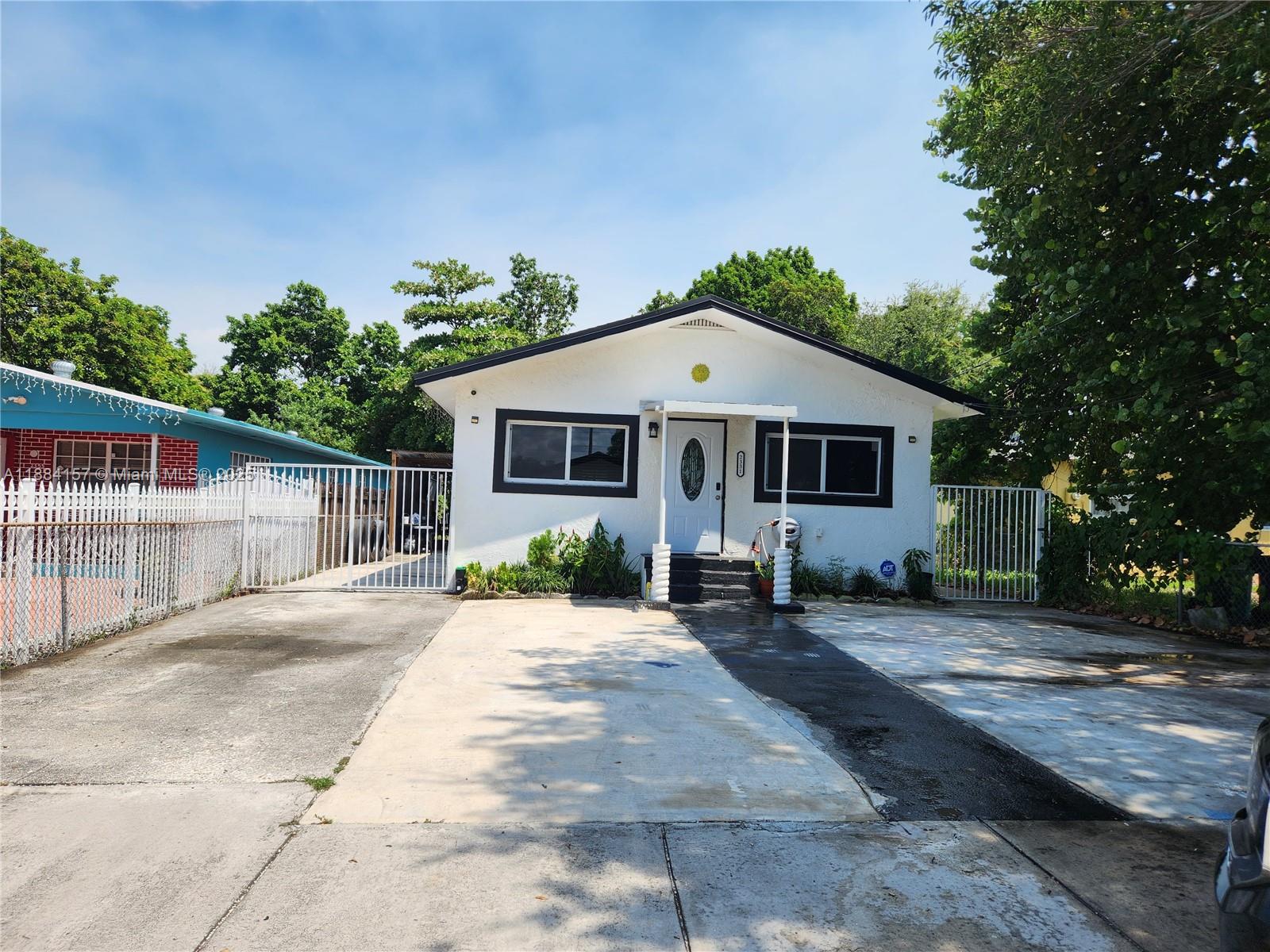 2331 NW 59th St, Miami FL 33142