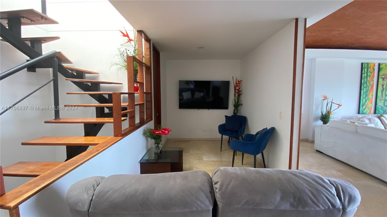 9 Avenida # 1002, CA 760046, CA — photo 4 of 16