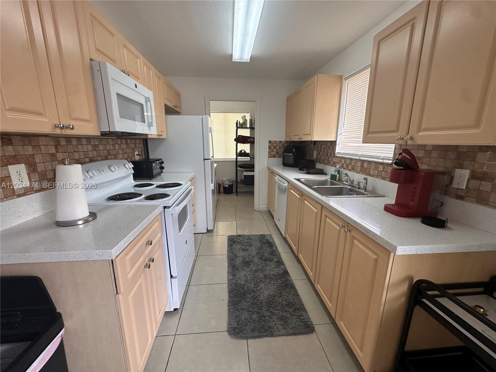 404 NW 2nd Ave # A, Hallandale Beach FL 33009