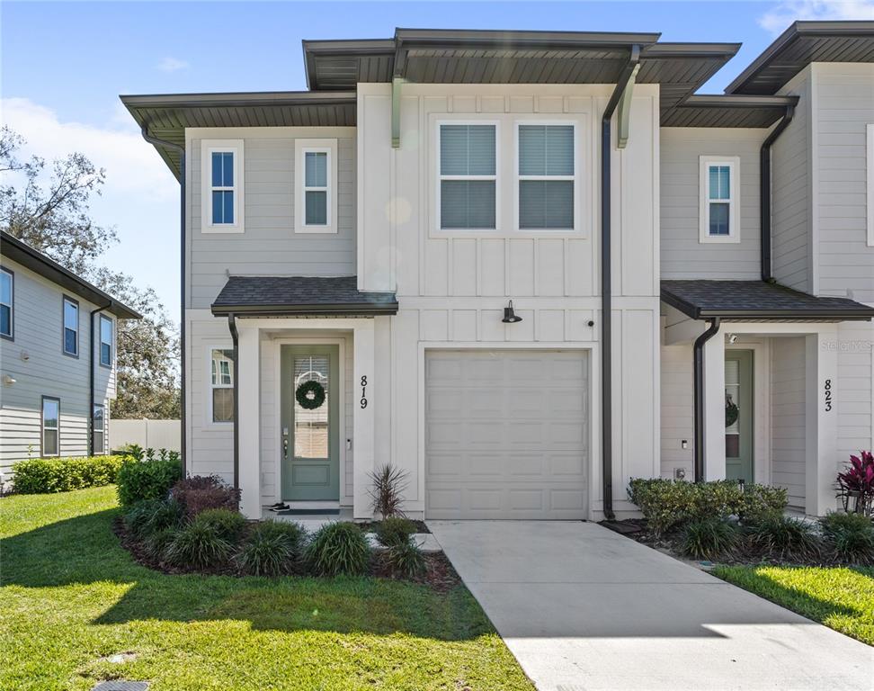 819 LONGBOAT DRIVE