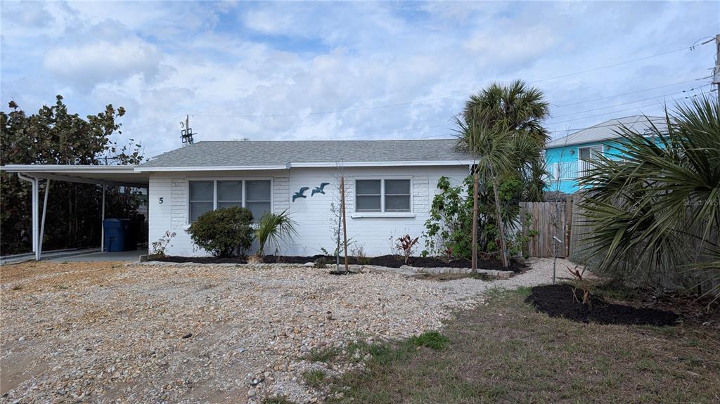 5 SEASIDE DRIVE