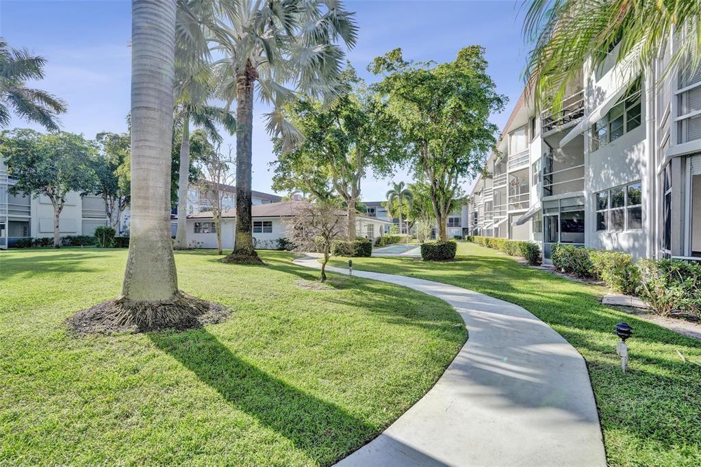 400 SE 10th Street # 308, Deerfield Beach FL 33441