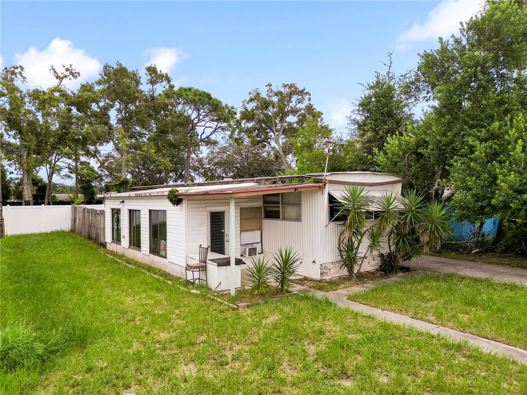 1834 SPARKLE LANE