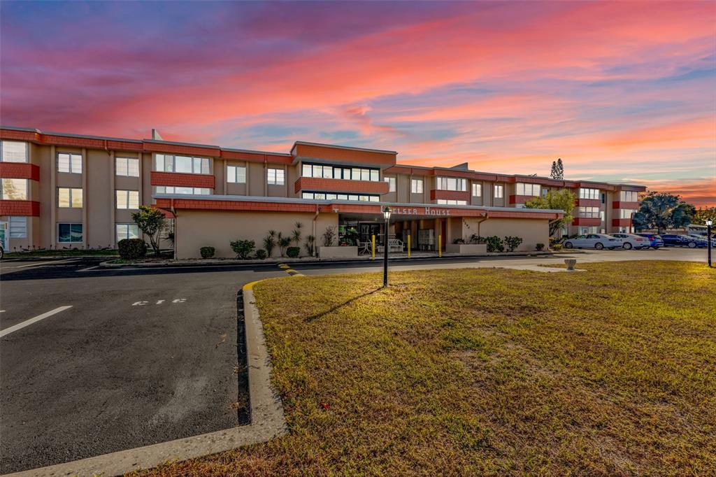 2290 AARON STREET UNIT 213