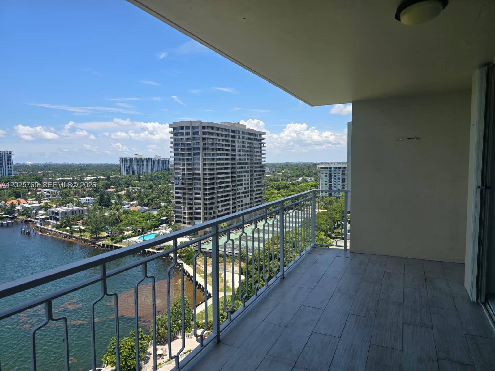 11111 Biscayne Blvd # 17D, Miami FL 33181