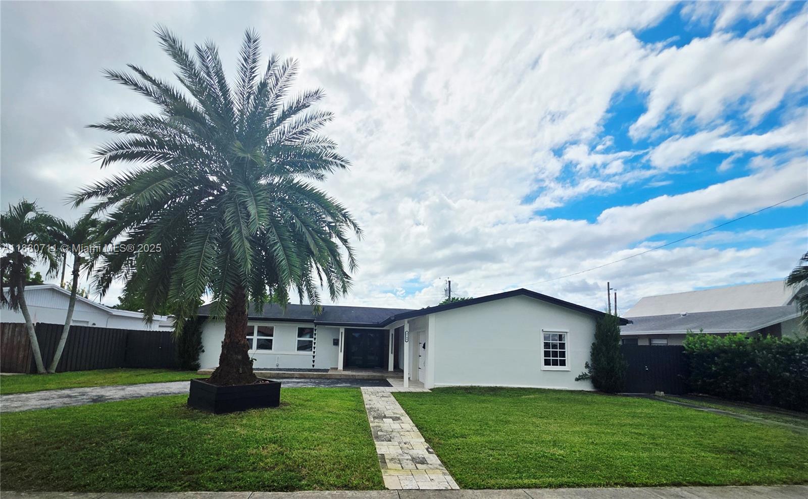 3740 SW 124th Ct, Miami FL 33175