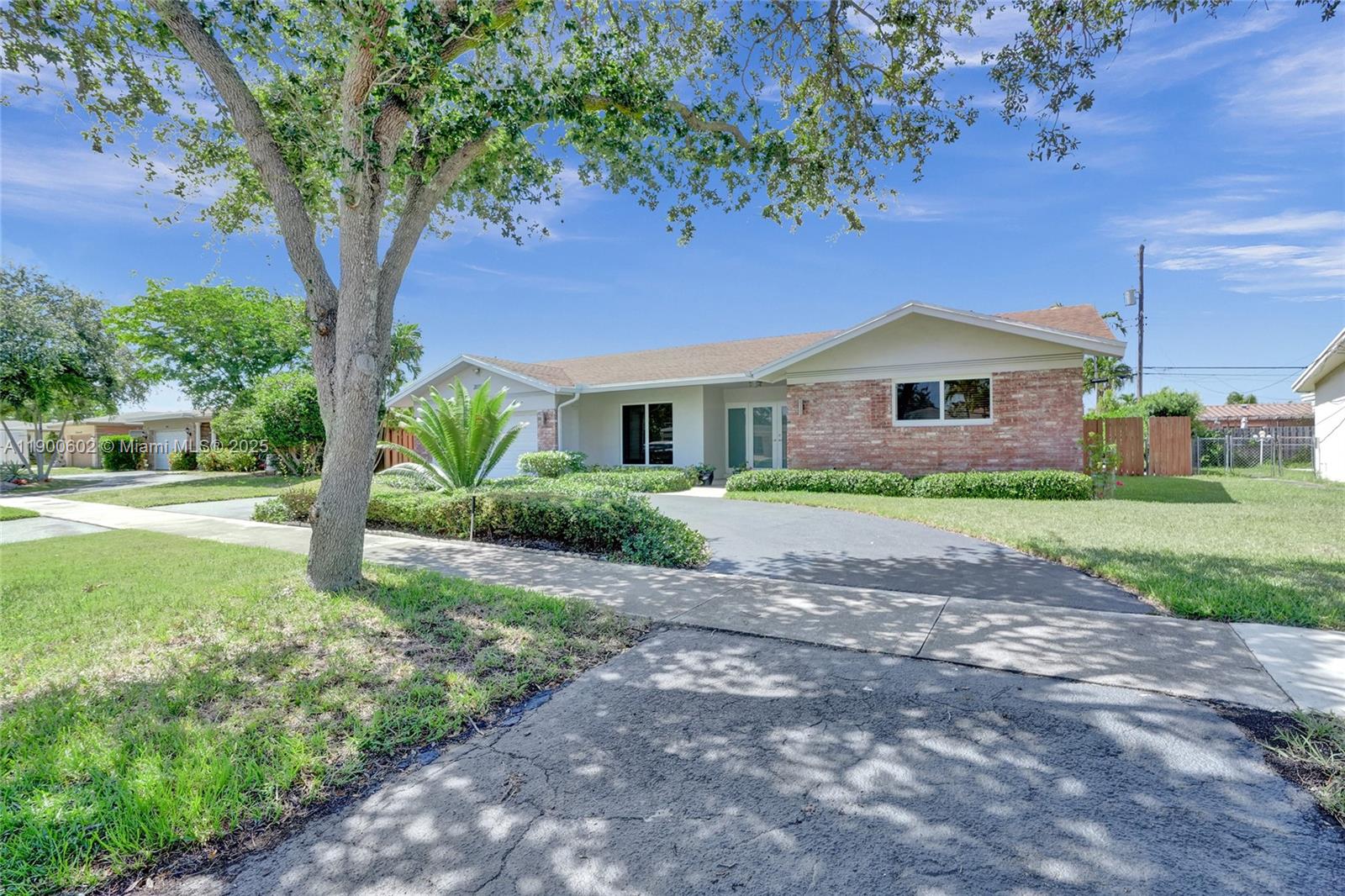 2031 NE 62nd St, Fort Lauderdale FL 33308