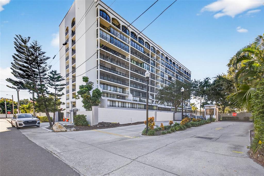 3211 W SWANN AVENUE UNIT 502