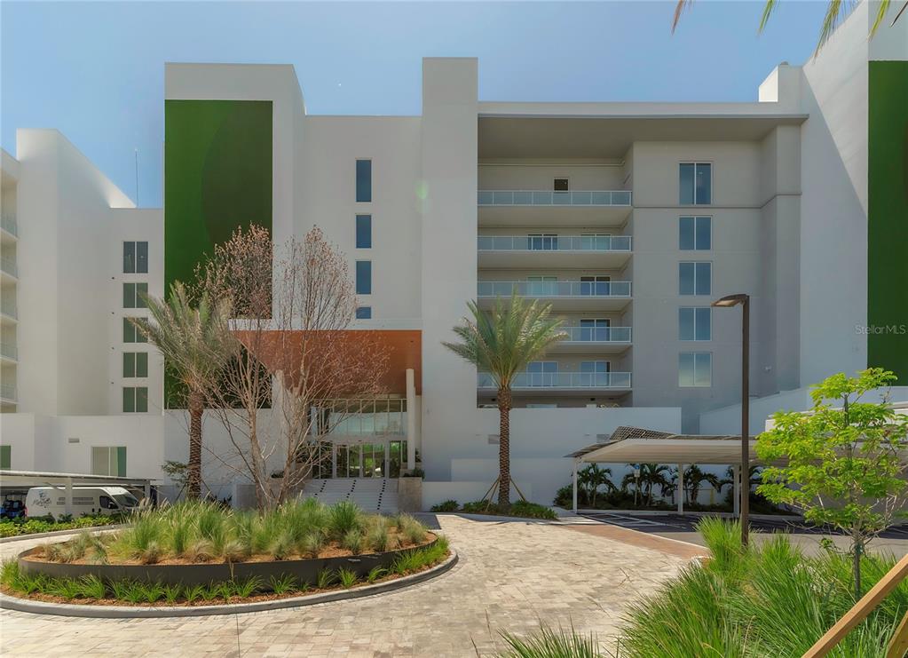 1020 SUNSET POINT ROAD UNIT 302, CLEARWATER, FL — photo 4 of 30
